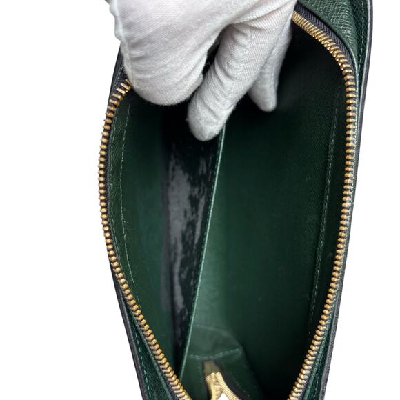 Authenticated‎ Louis Vuitton Taiga Baikal Clutch Bag Epicea / Green. Code… - Picture 14 of 16